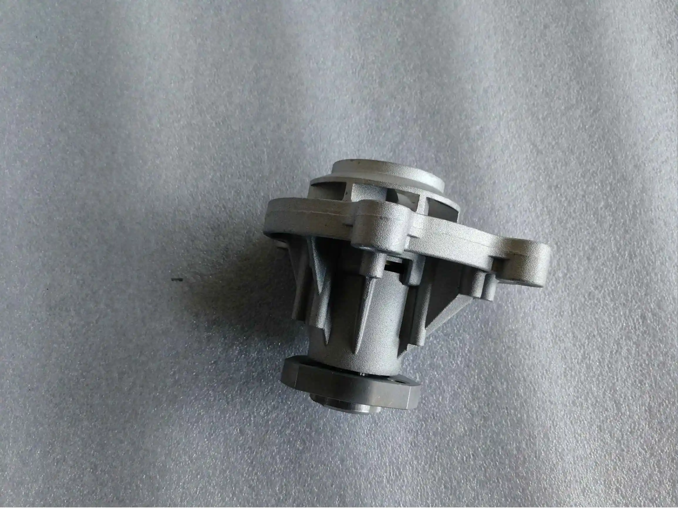 Водяной насос хорошего качества для AUDI/SEAT CORDOBA (6L2) 1 2 OEM:03D121005 03D121013B 03D121005X