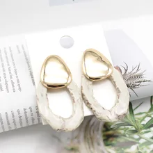 Серьга геометрической формы мраморные вечерние женские современные