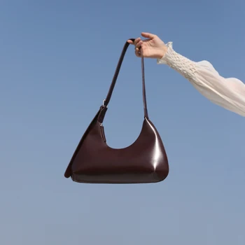 

Niche retro crescent bag simple smooth face baguette female 2019 new fashion one shoulder underarm bag