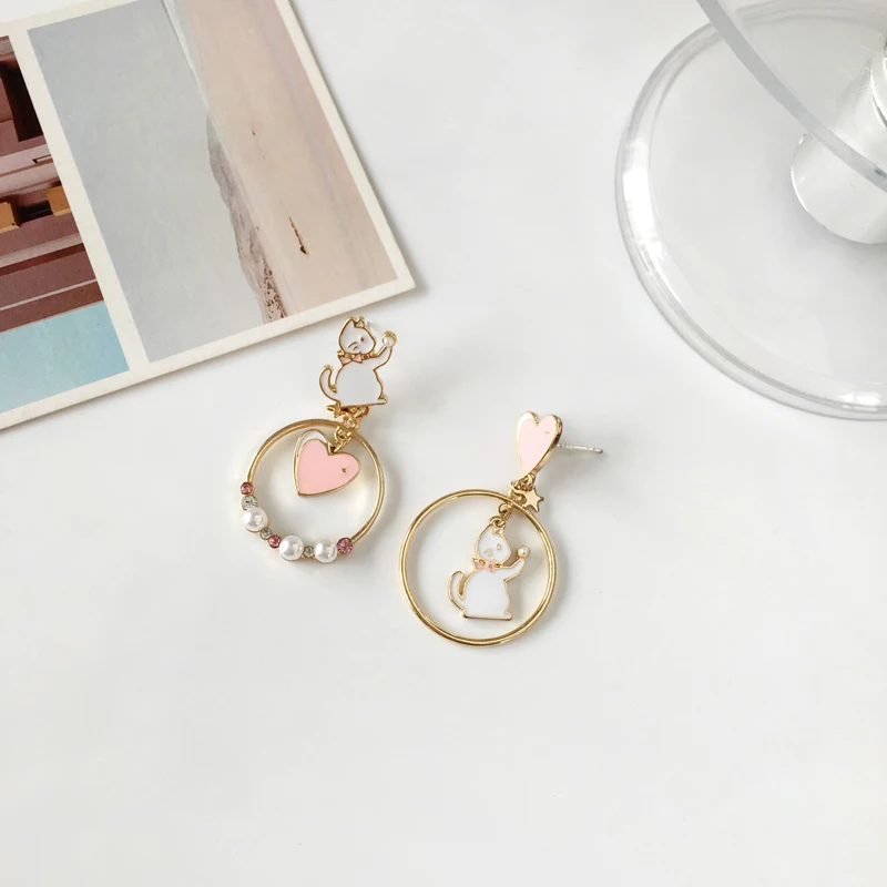 Kawaii Cat Hearts Pearly Earrings - Limited Edition