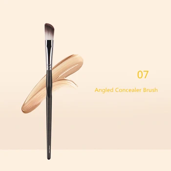 

1Pc P-Series #07 Precision Concealer Cream Brush Magic Angled Concealer Makeup Brushes Wet Dry Use for Acne mark dark circle