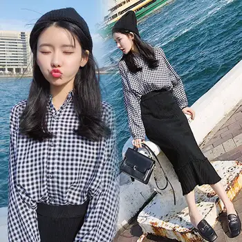 

2019 INS Autumn new plaid shirt female French retro long sleeve + high waist knitted fishtail skirt pleated skirt two-piece suit