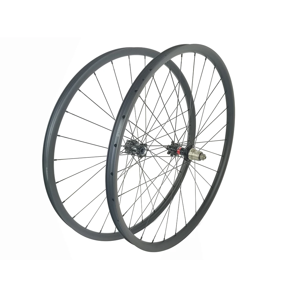 Дисковые карбоновые бескамерные колеса для горного велосипеда 29er 1400g с