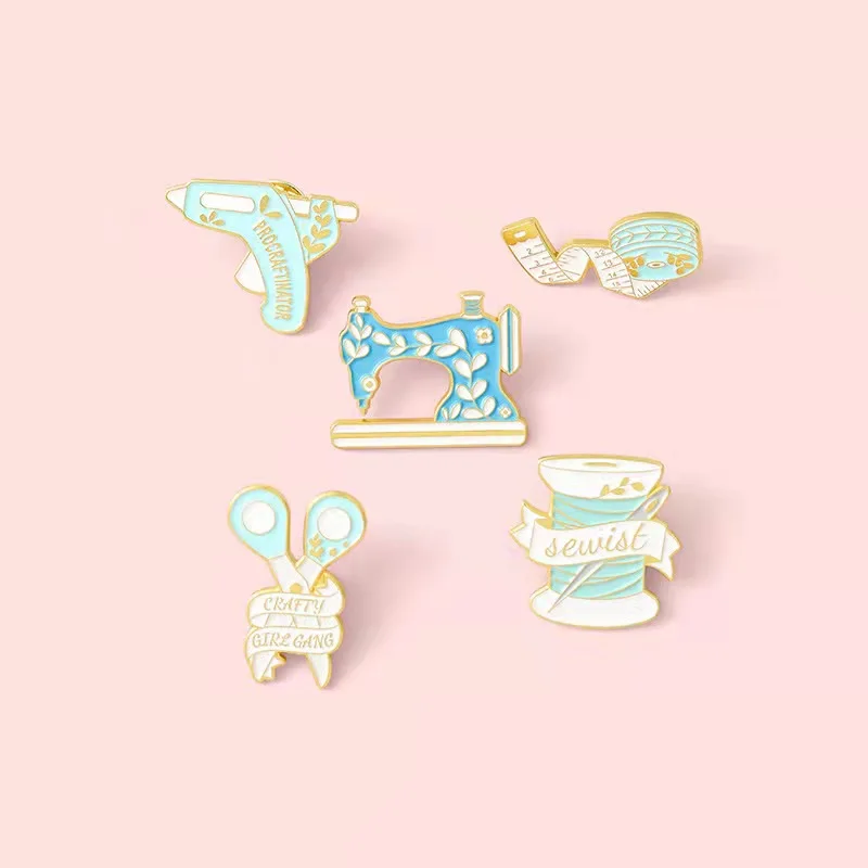 Fabric Sewing Enamel Pins Sewing Kit Custom Lapel Pin Scissors Glue Gun