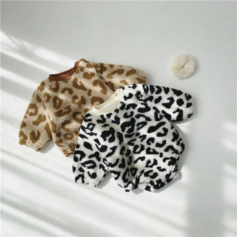 Зимняя детская теплая плюшевая одежда с длинными рукавами и леопардовым принтом для мальчиков и девочек; утепленные мягкие комбинезоны