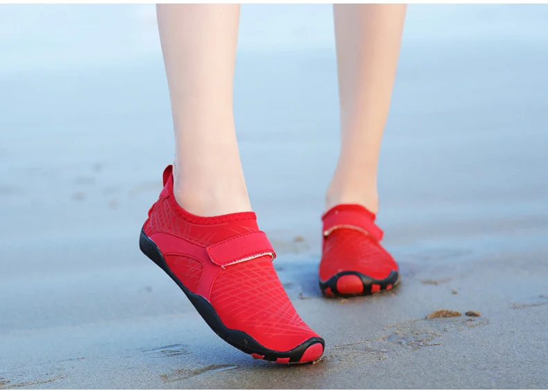 Женская Морская обувь; мужские и детские пляжные водонепроницаемые кроссовки; нескользящие сандалии; Мужская обувь; цвет красный, синий; пляжная водонепроницаемая обувь для мальчиков