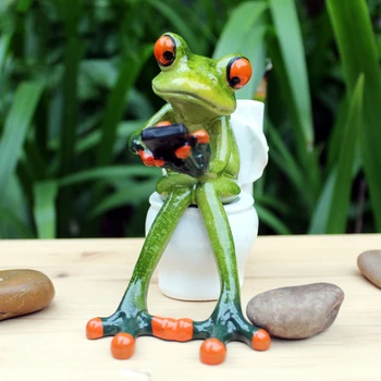 

Modern Design Toilet Frog Decoration Miniature Model Crafts Multifunction Pen Holder Desk Decor Figurines Resin Ornament Toys