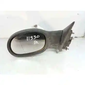 

818070F LEFT REARVIEW RENAULT LAGOON (B56)