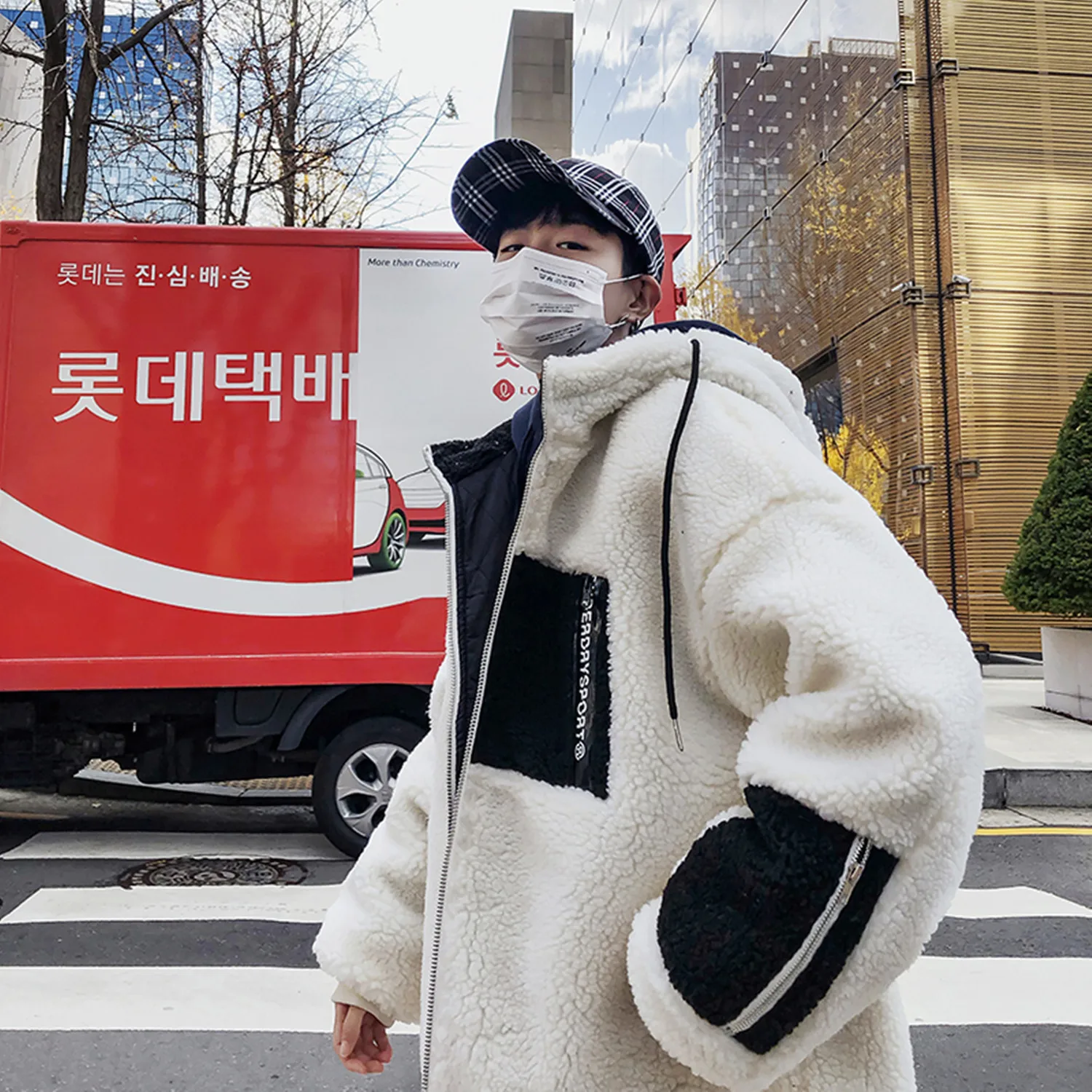 

New Korean Lamb Wool Fleece Warm Hooded Patchwork Zipper Jacket Youth Winter Men's Loose All-match Cotton Casual Coat Streetwear