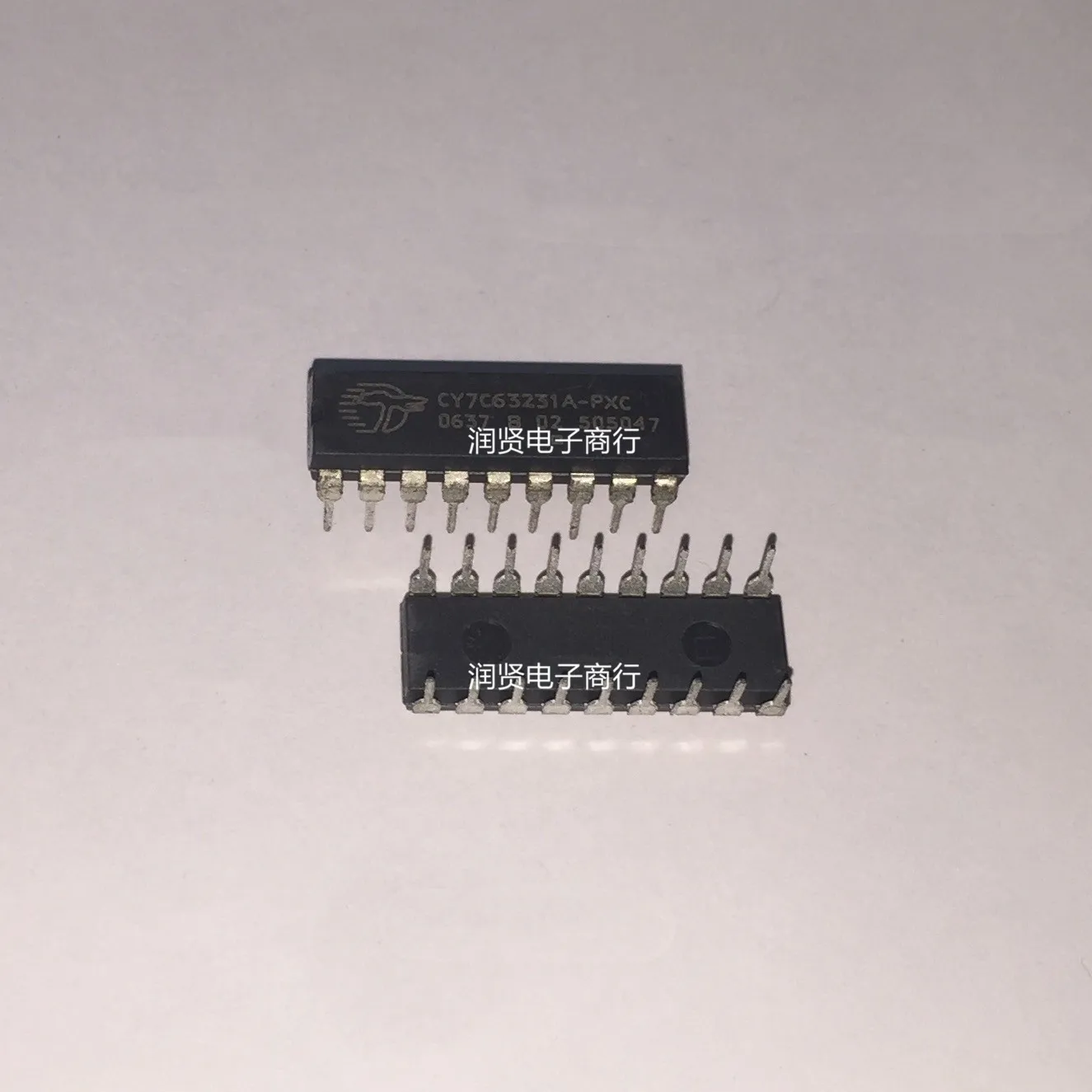 

1 шт. CY7C63231A-PXC CY7C63231A DIP18, новая модель