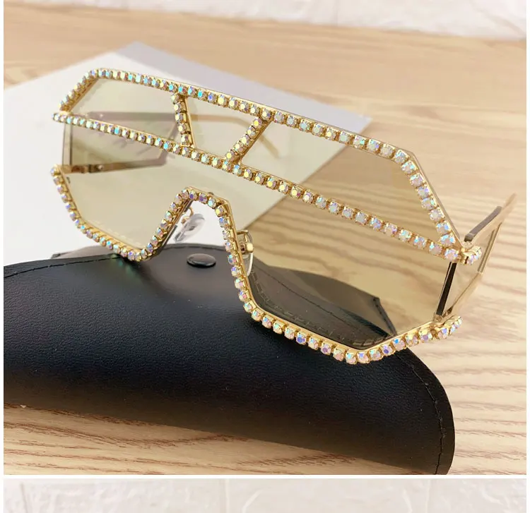 Oversize Square Sunglasses Women Fashion Luxury Rhinestone Sunglasses Big Shades Transparent Pink Yellow Sun Glasses Female NX