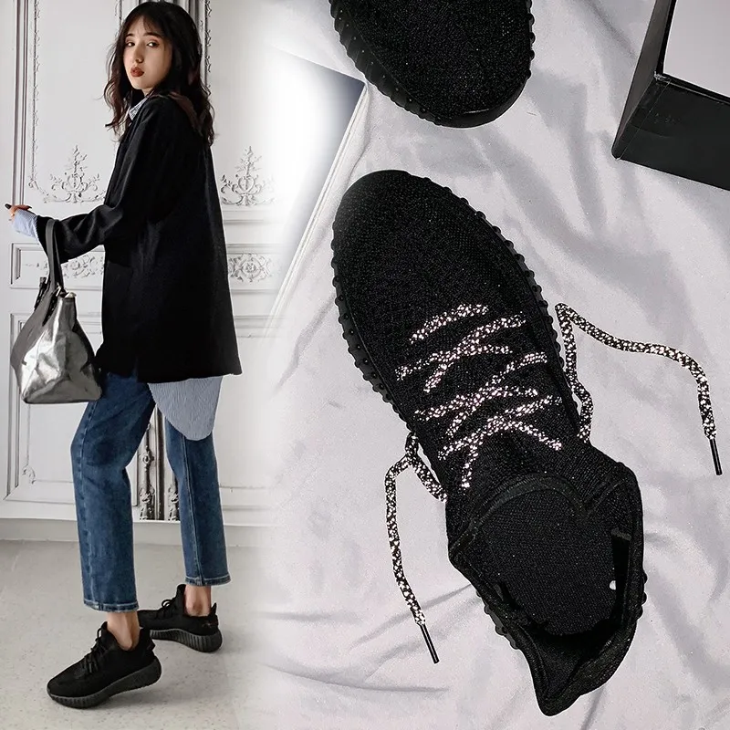 

New Mesh Sneakers Lace-up Women shoes Lightweight Breathable Unisex White Sneakers Running Sport Black Comfortable Men Sneakers