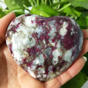 

Natural plum blossom tourmaline heart crystal stone mineral specimen crystal ston