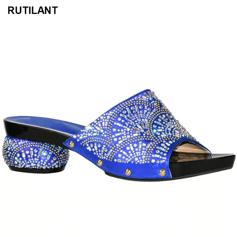 

Latest Blue Color Women Elegant Pumps New Arrival Ladies Wedding Shoes Decorated with Rhinestone Italian Ladies Shoes for Party