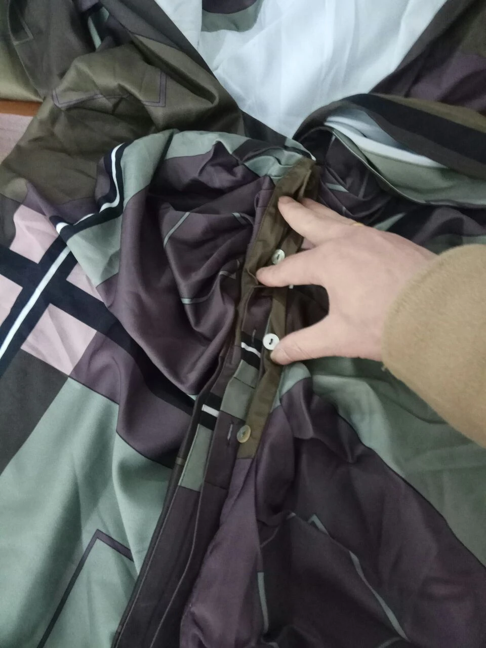 Женское свободное платье до колен DEAT Ассиметричное с длинным рукавом и V образным