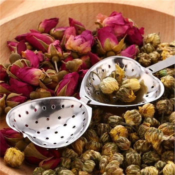 1pc Useful Heart Shaped Tea Infuser Spoon Strainer Kitchen Gadget Tool Stainless Steel Handle Tea Herb Spice Filter Tea Colander tanie i dobre opinie LINSBAYWU CN(Origin) As Photos approx 14cm * 4cm 1*Heart Shaped Tea Infuser Made from durable material and nice design