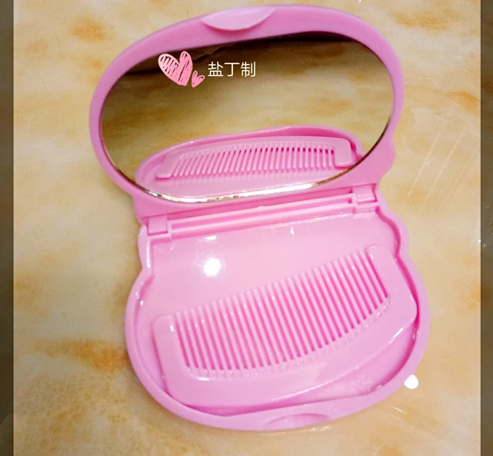 Wholesale 10 Pcs Cartoon KT Home Handheld Makeup Mirror With Hair Comb