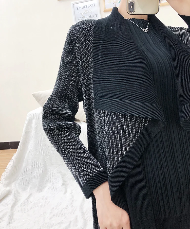 HOT SELLING miyake turn-downcolla outerwear pleated stripe pleated outerwear IN STOCK