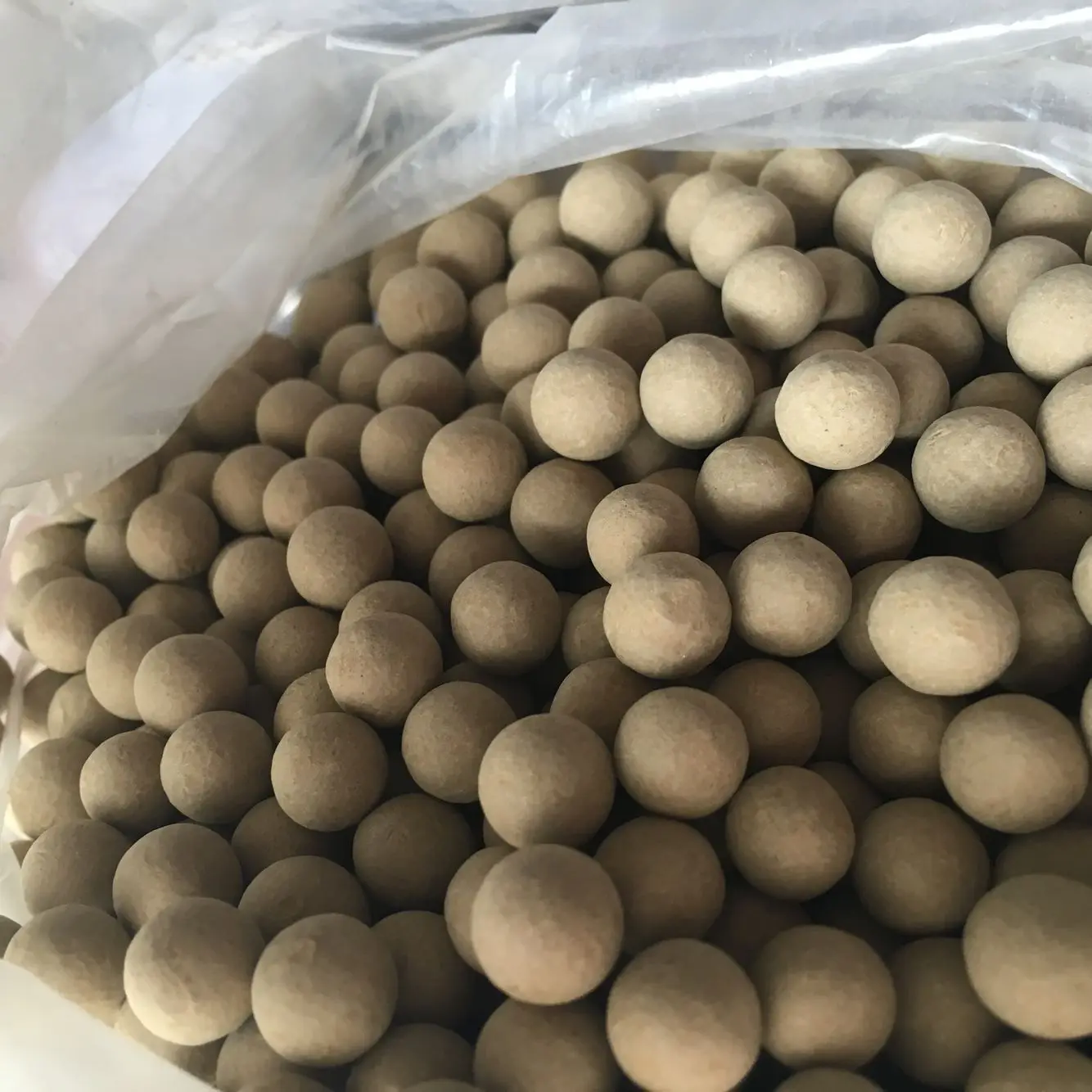 100pcs/pack Slingshot Mud Balls Beads for Hunting Sling Shot Catapult Ammo Description Image.This Product Can Be Found With The Tag Names Mud balls beads hunting, Paintball hunting balls, Paintball slingshot ammo, Wargame balls accessories