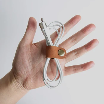 Zestaw słuchawkowy przewód słuchawkowy przenośny kabel usb przewód skórzany Winder etui na słuchawki koreański menedżer biurka tanie i dobre opinie Rubber Biurko zestawy
