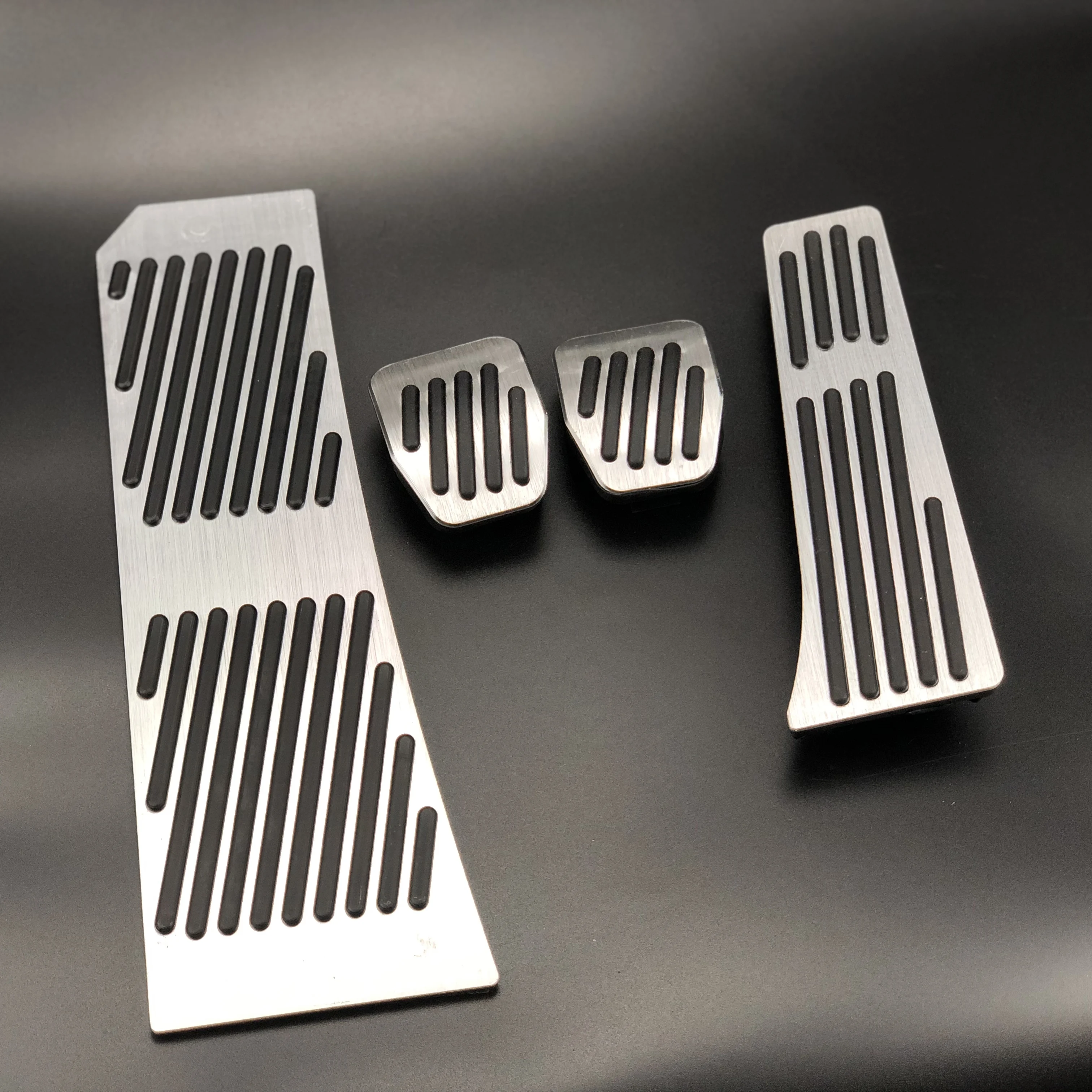 Aluminum alloy Gas Fuel Brake Footrest Pedal Plate Pad for BMW Z4 E85 E86 E89 for Car Accessories Car Pedals