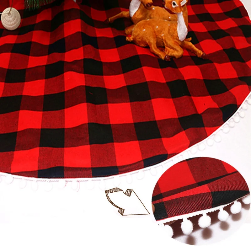 Christmas Tree Skirt With White Pom Poms Red And Black Plaid