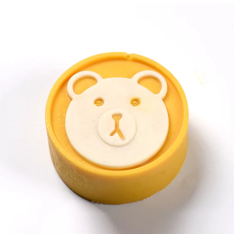 R2022 Круглая силиконовая форма для мыла Милая мультяшная форма для детского мыла - Color: R2022