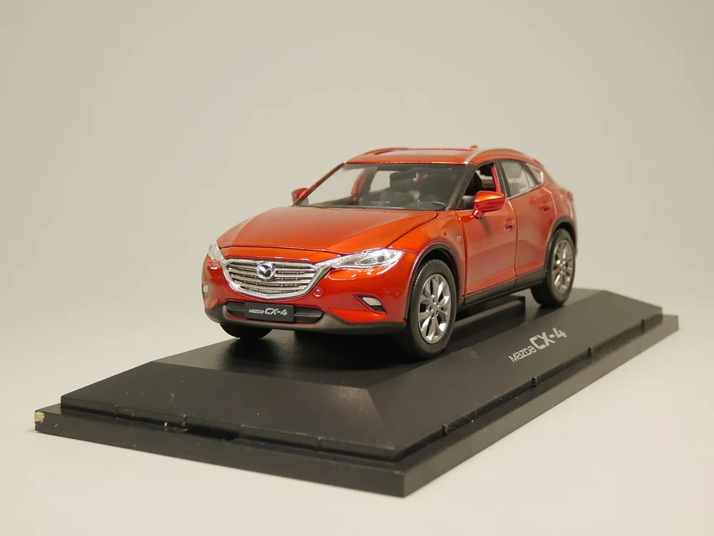 1:32 Mazda CX-4 Diecast model car Alloy toy car model 