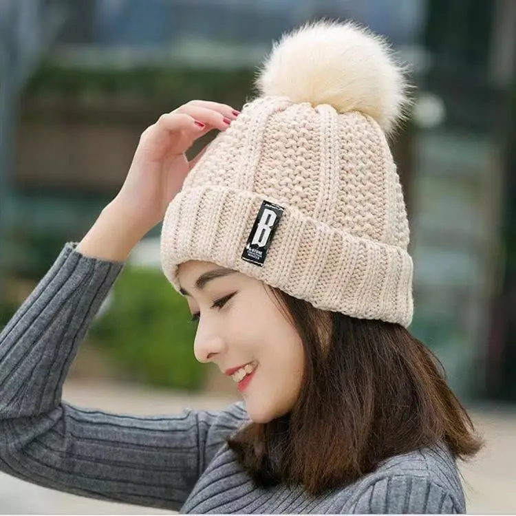 

NXYY Knitted Fur Hats Beanie for Women Raccoon Fur Pompom Hats Winter Dress Hat Soft Warm Female Cap High Quality bonnet gorros