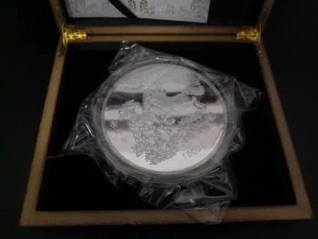 

Clearance sale 2002 year of Horse Coin Silver plated Silver Coins 1kg 1000g with COA and box for collection gift