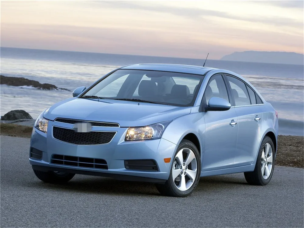 Chevrolet-Cruze_2011