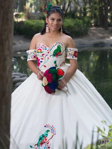 vestidos de 15 años estilo mexicano