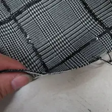 Твидовая ткань черного и серого цвета с пайетками в ширину 59"