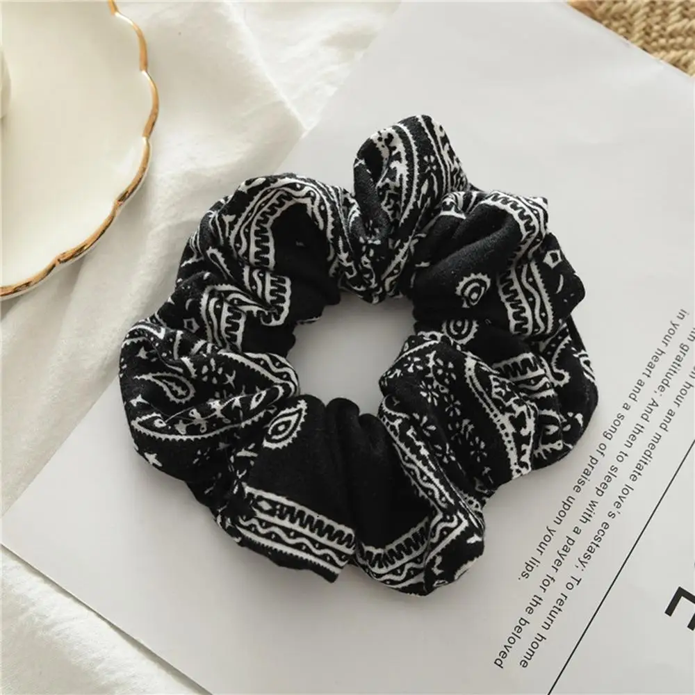 6 Colors Scrunchie Women Girls Elastic Hair Rubber Bands Accessories Gum For Women Tie Hair Ring Rope Ponytail Holder Headdress - Цвет: Black