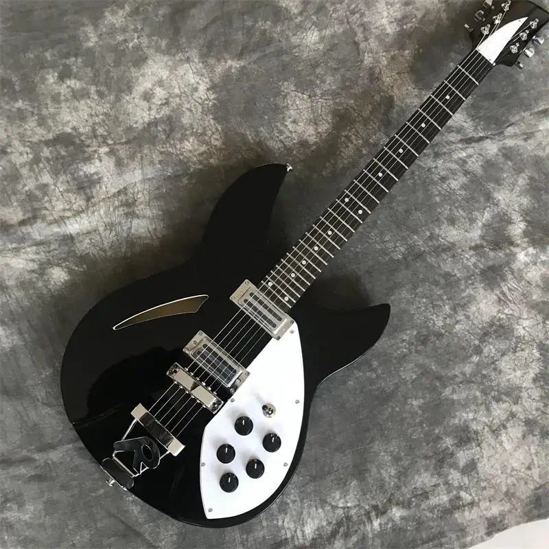 На заводе продается 6-струнная Электрогитара black Rickenback бесплатная доставка. |