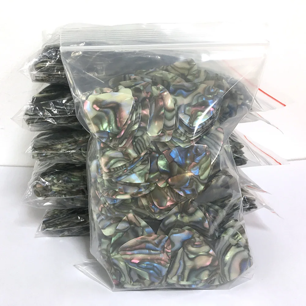 500pcs/lot Abalone Seashell 0.71mm Medium Celluloid Big Rounded Triangle Guitar Picks