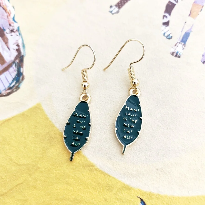 

Green Fresh Tree Leaf Earrings Gold Zinc Alloy Summer Beach Charms Leaves Dangle Women Hoop Eardrop Fashion Accessories