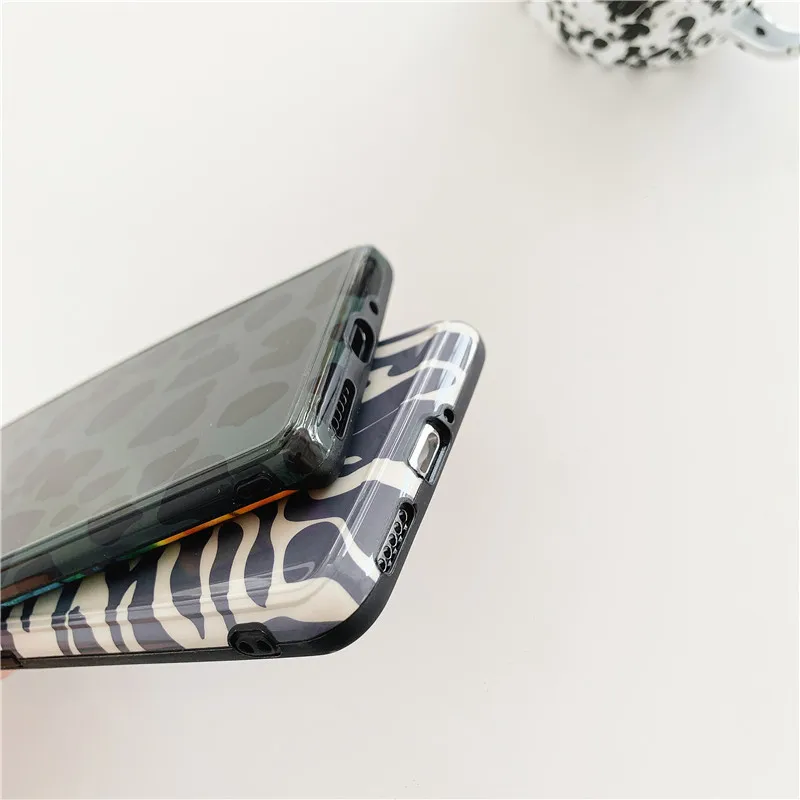 Retro Leopard art zebra pattern Korean fashion Phone Case For iPhone 13 12 11 Pro Max Xr Xs Max 7 8 Plus X 7Plus case Cute Cover