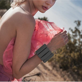 

2pcs Fitness Accessories Wrist Weight Easy Removal Indoor Outdoor Gymnastics 1 Pound Each Soft Silicone Adjustable Bracelet Yoga