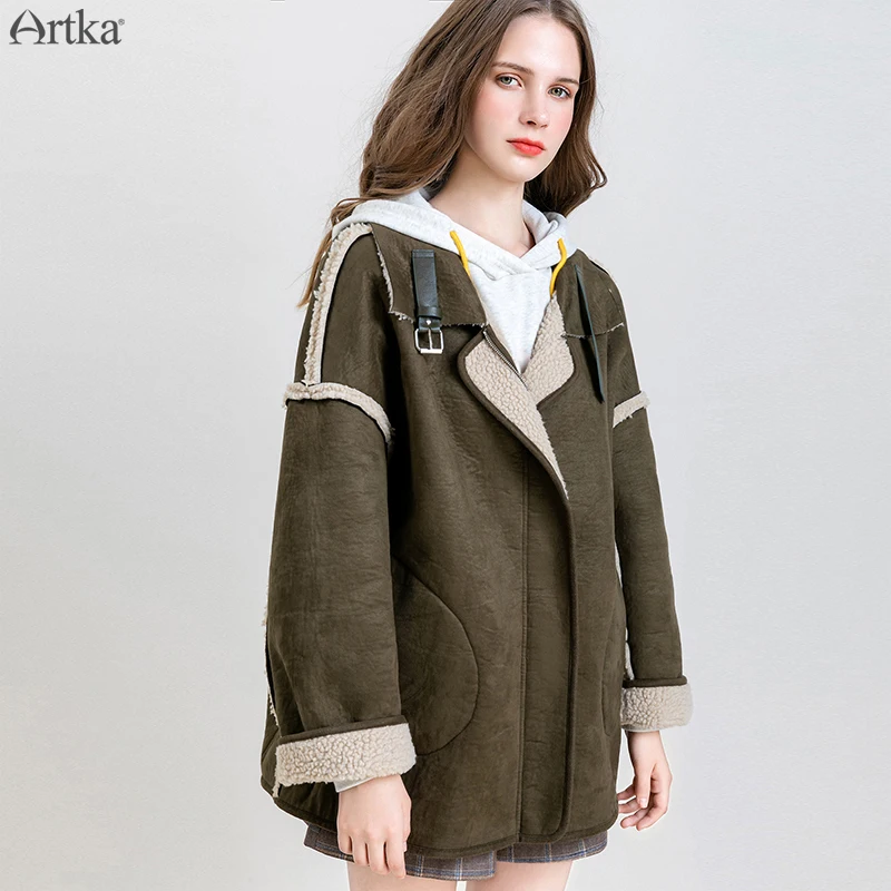 Женская куртка из овечьей шерсти ARTKA черная двухсторонняя бомбер замши WA15296Q зима