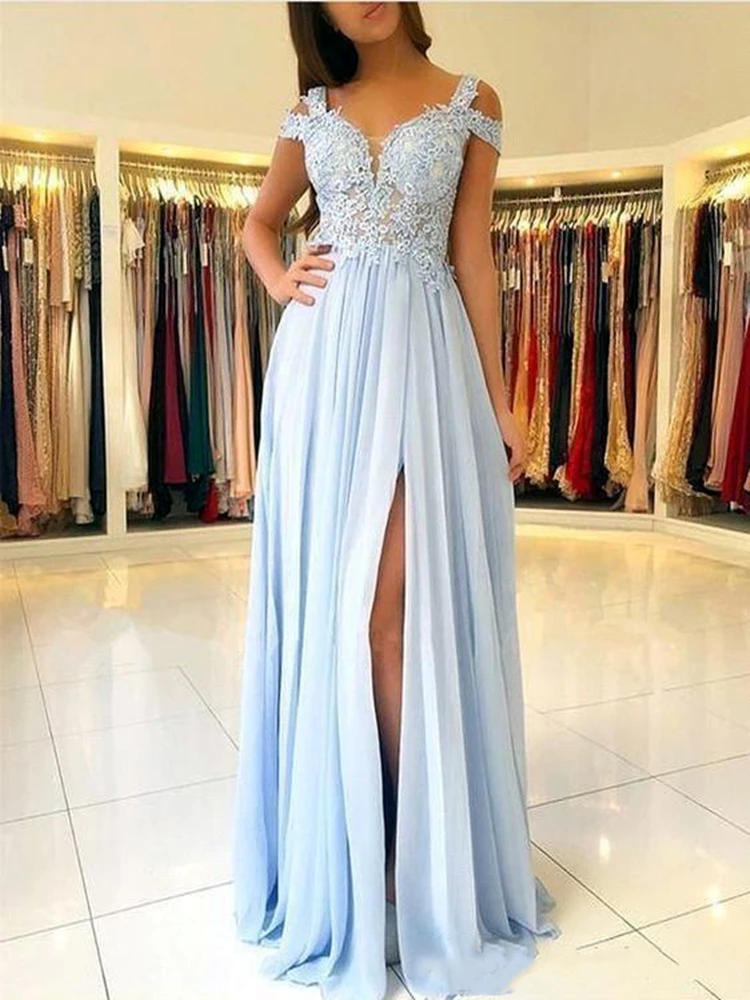 

Country Sky Blue A Line Bridesmaid Dresses For Weddings Chiffon Lace Appliques Side Split Zipper Back Plus Size Honor Gowns