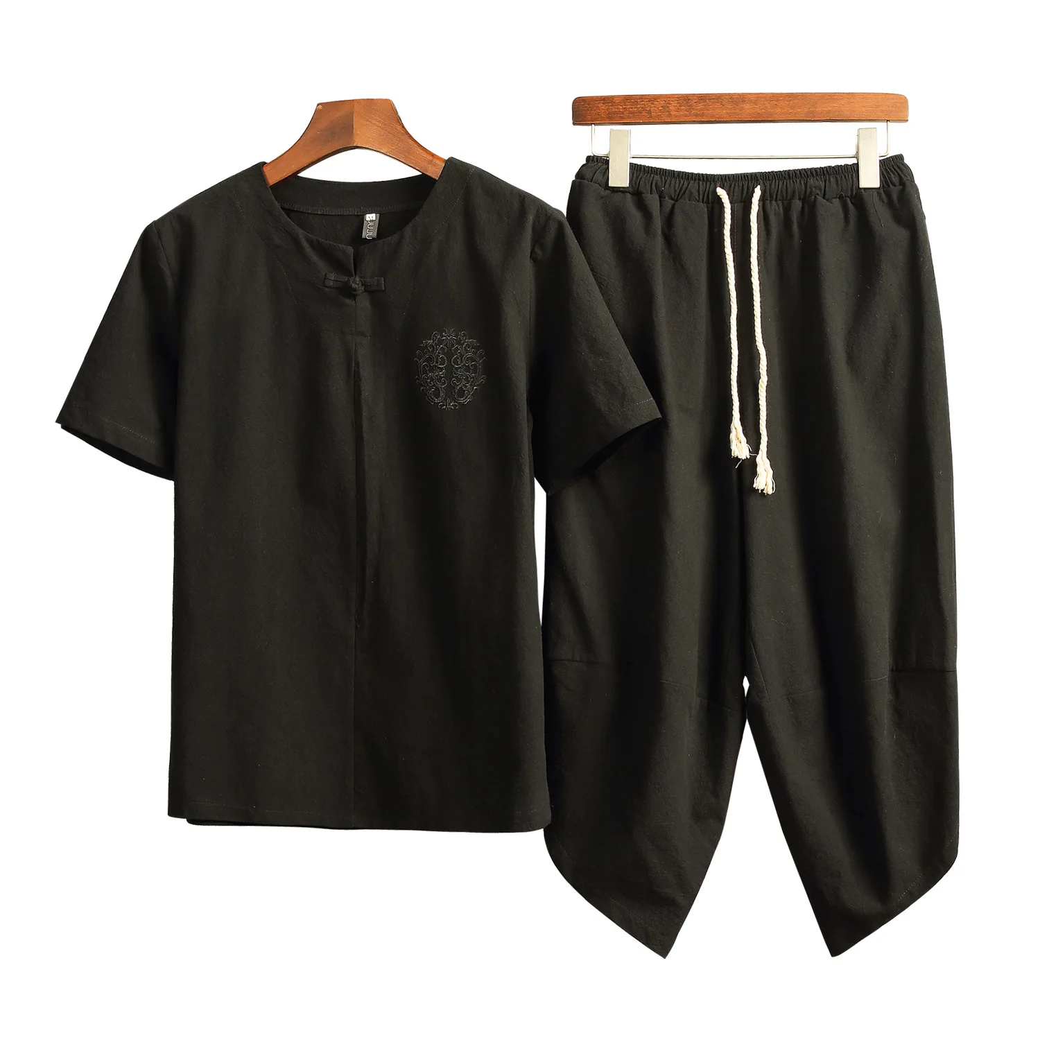 

Chinese-style Summer New Style Flax Set Men's Cotton Linen Large Size Retro Embroidered Short Sleeve T-shirt Capri Pants Two-Pie