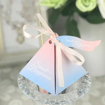 

100pcs/pack Festival Party Birthday Paper Tower Gift Candy Box Case Tags Triangle Ribbons Supplies Wedding Favors Decorations
