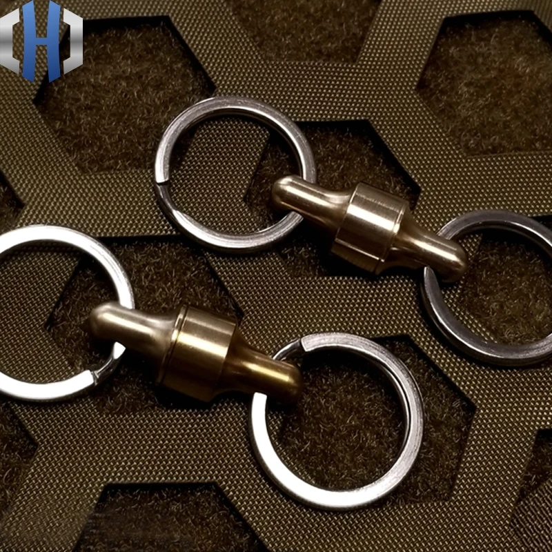 Quick Buckle Quick Detach Outdoor Tactical Backpack EDC Key Ring Carabiner Climbing Keychain Outdoor Tools