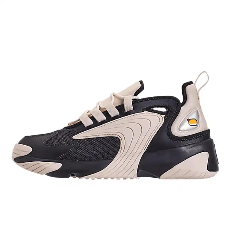 zoom 2k triple black