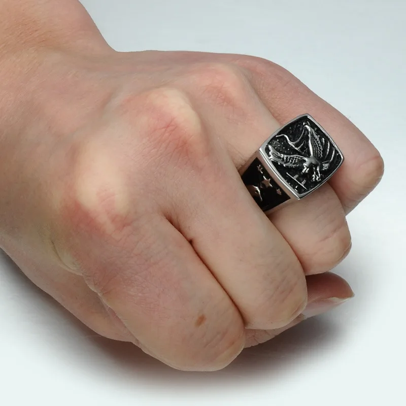 8779449332_855294697