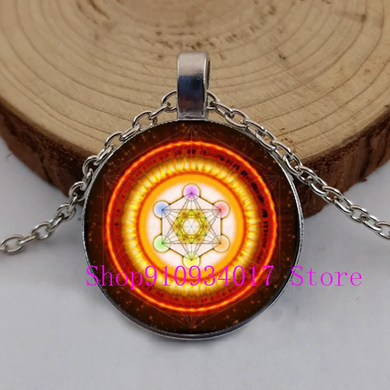 Misteriosa collana cubo di Metatron Gioielli Geometria sacra Fiore della vita Ciondolo in vetro Collane con esagramma magico per donne – acquista a prezzi convenienti sul marketplace