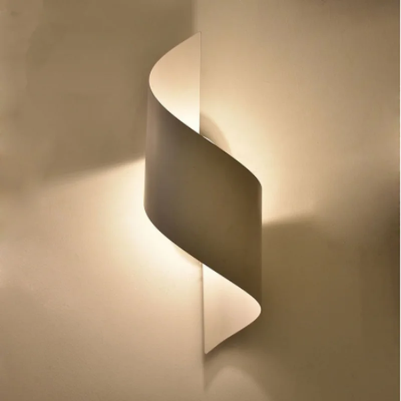 Modern Wall Lamp Bedroom Bedside Lamp Luminaire Indoor Stair Wall Light Fixtures Led Mirror Sconce for Home Lighting Decoration