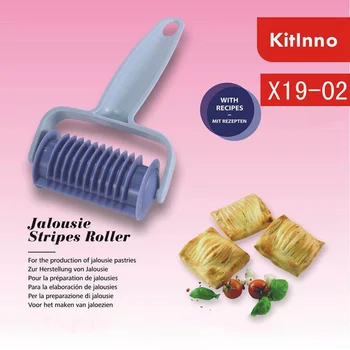 

Baking Pastry Cutters Croissants Rolling Cutter Pastry Bread Roller Fondant Croissant Tools ABS Pastry Pie Cookie Spatulas mold