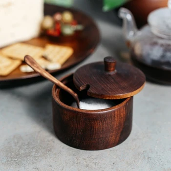 

Sugar bowl made of natural cedar + spoon